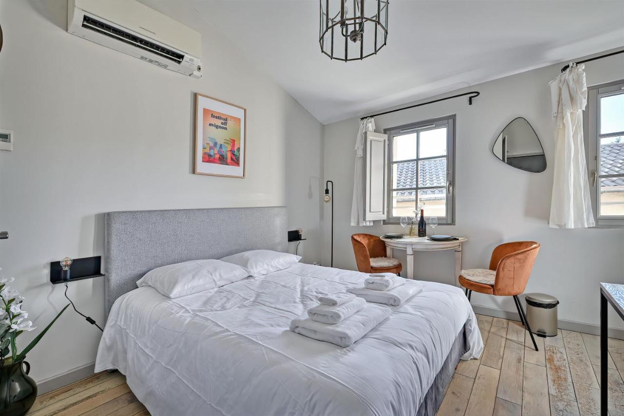 Au Coeur Des Papes, Dans Batisse De Charme Studios & Appartements En Coeur De Ville Avignon Ngoại thất bức ảnh