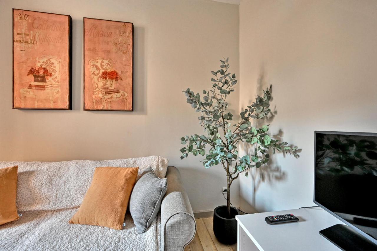 Au Coeur Des Papes, Dans Batisse De Charme Studios & Appartements En Coeur De Ville Avignon Ngoại thất bức ảnh