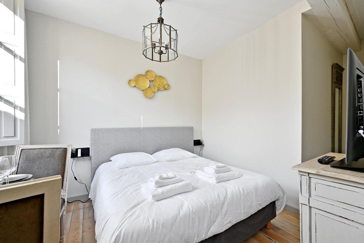 Au Coeur Des Papes, Dans Batisse De Charme Studios & Appartements En Coeur De Ville Avignon Ngoại thất bức ảnh