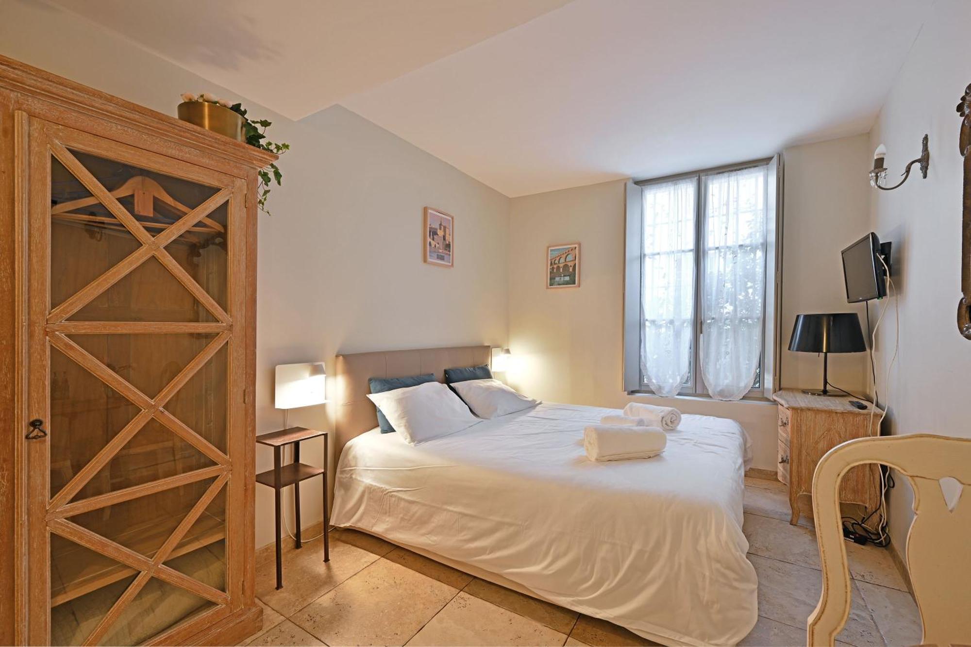 Au Coeur Des Papes, Dans Batisse De Charme Studios & Appartements En Coeur De Ville Avignon Ngoại thất bức ảnh