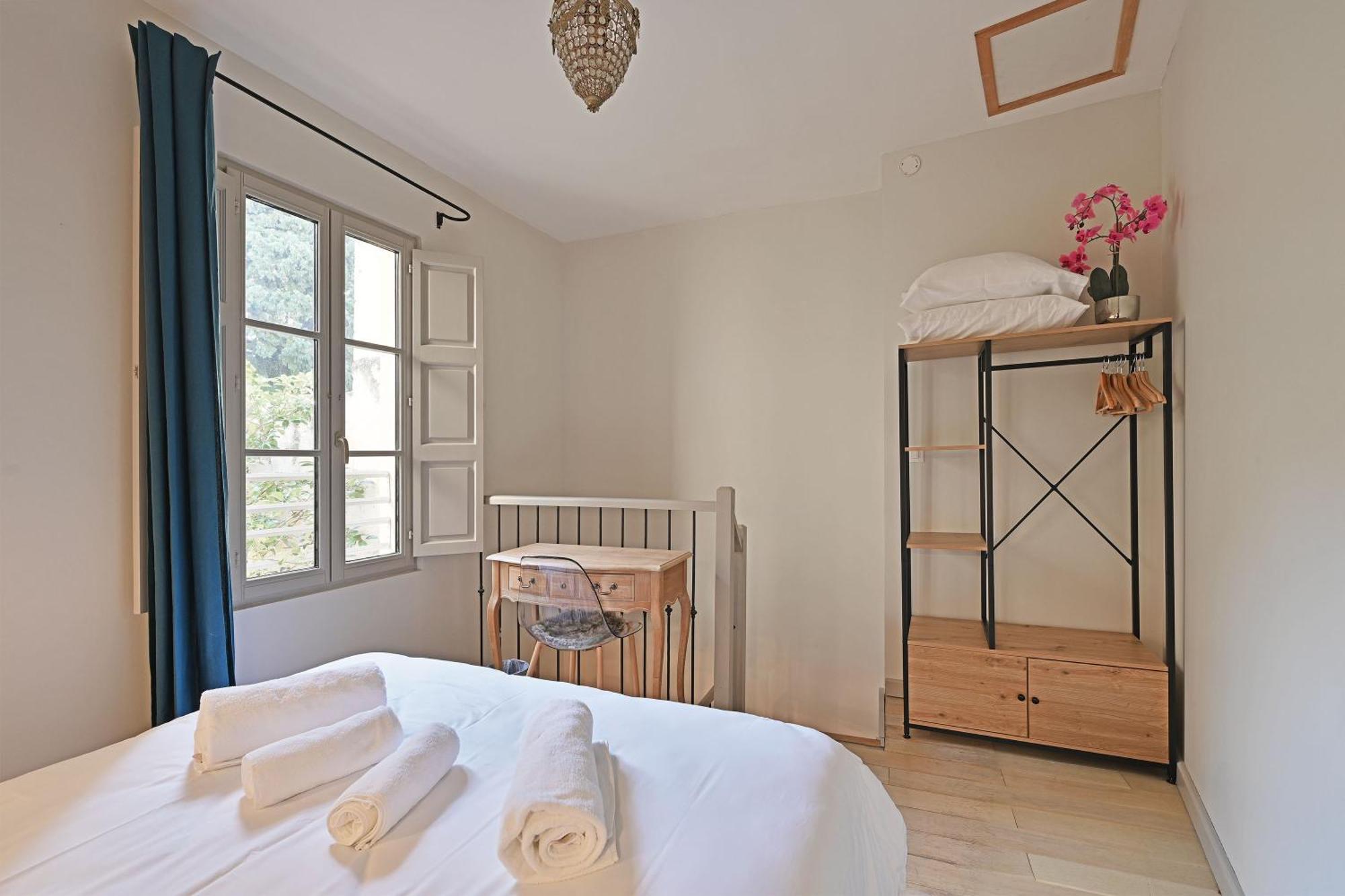 Au Coeur Des Papes, Dans Batisse De Charme Studios & Appartements En Coeur De Ville Avignon Ngoại thất bức ảnh